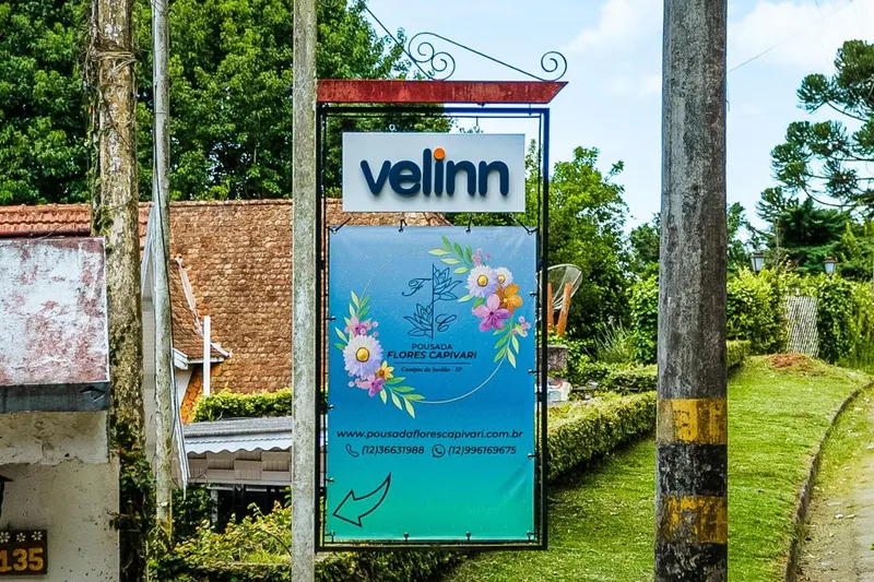 Área externa de Velinn Pousada Flores do Capivari