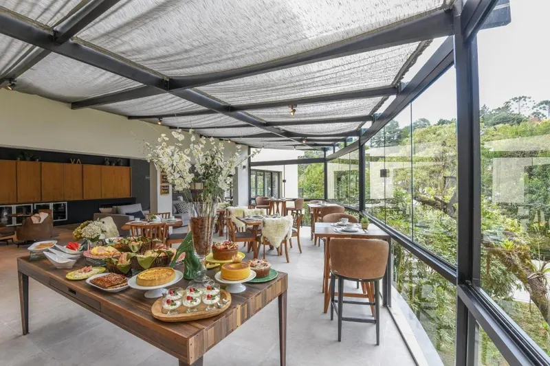 Café da manhã e refeições em Villa Amistà Campos do Jordão